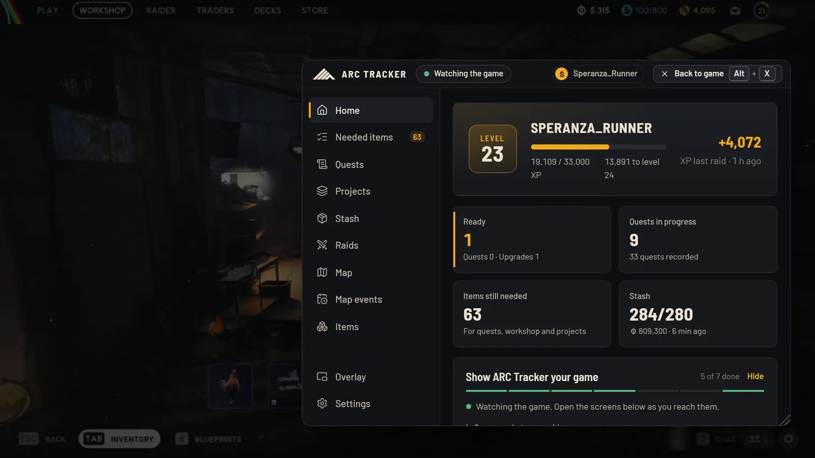 O aplicativo ARC Tracker aberto sobre a oficina de ARC Raiders, em sua página inicial.